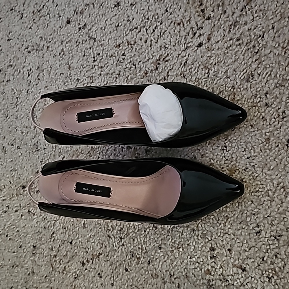 Marc Jacobs black patent leather slingbacks pump size 40
